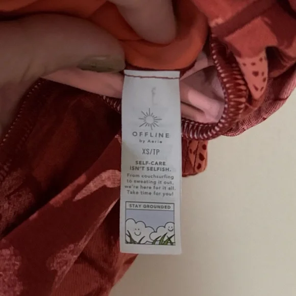 OFFLINE by Aerie Activewear Tank Top Floral Butterfly in Red and Pink Size XS - Picture 4 of 4